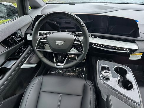 New 2026 Cadillac Optiq Sport 1 image 17