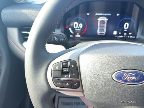 New 2026 Ford Explorer Active RWD image 32