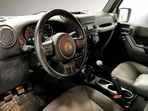 Used 2017 Jeep Wrangler Sport image 8