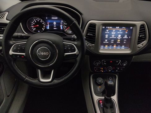 Used 2020 Jeep Compass Latitude w/ Popular Equipment Group AWD/4WD image 22