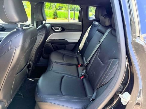 Used 2024 Jeep Compass Limited AWD/4WD image 13