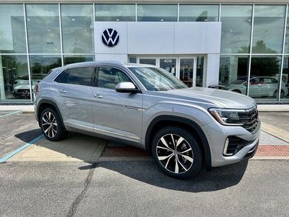 New 2025 Volkswagen Atlas Cross Sport SEL Premium R-Line