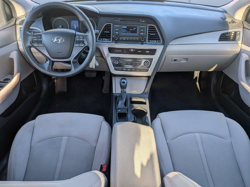 Used 2015 Hyundai Sonata SE FWD image 18