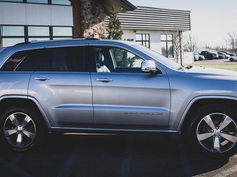 Used 2015 Jeep Grand Cherokee Overland image 35