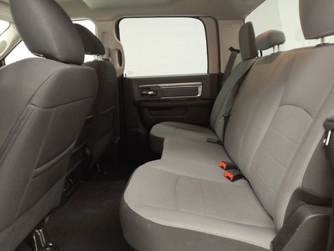 Used 2022 RAM 1500 Classic SLT RWD image 18
