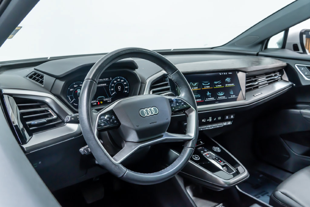 Used 2024 Audi Q4 e-tron Premium w/ Convenience Package AWD/4WD image 4