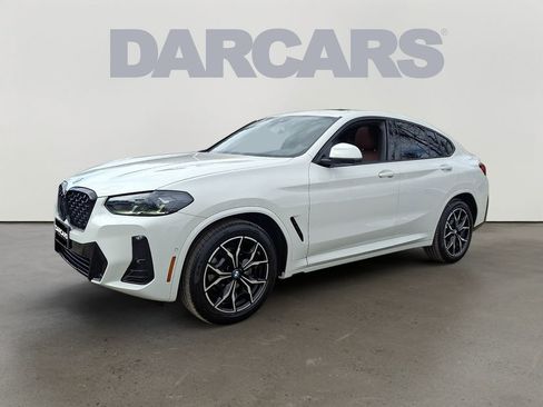 Certified 2024 BMW X4 xDrive30i w/ Premium Package AWD/4WD image 3
