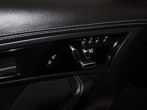 Used 2018 Jaguar F-TYPE 400 Sport AWD/4WD image 19