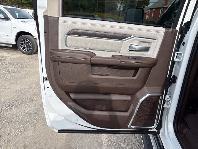 New 2027 RAM 2500 Laramie AWD/4WD image 23