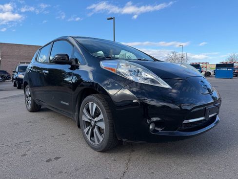 Used 2015 Nissan Leaf SL image 3