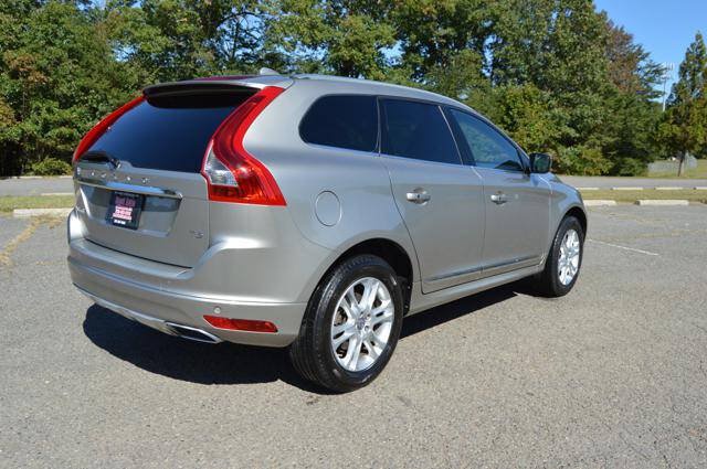 Used 2015 Volvo XC60 T5 Premier w/ Proximity Package FWD image 8