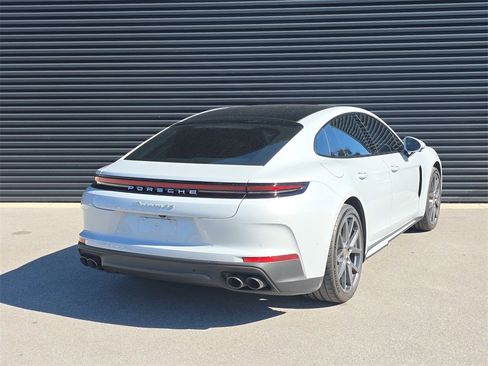 Certified 2025 Porsche Panamera 4S image 7