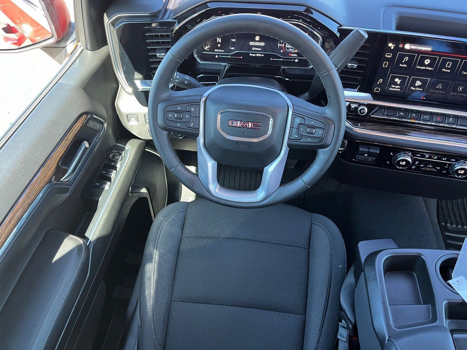 Used 2023 GMC Sierra 1500 SLE w/ X31 Off-Road Package AWD/4WD image 13