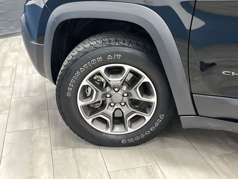 Used 2021 Jeep Cherokee Trailhawk w/ Trailer Tow Group image 36