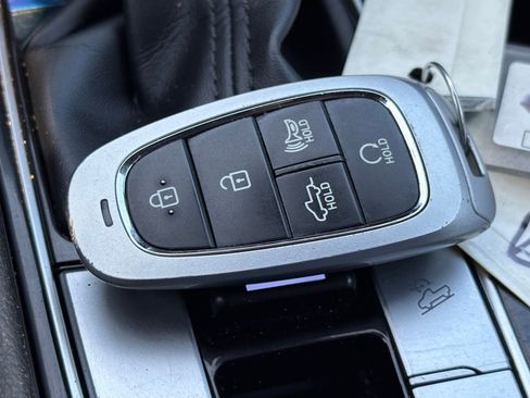 Used 2022 Hyundai Santa Cruz SEL image 42