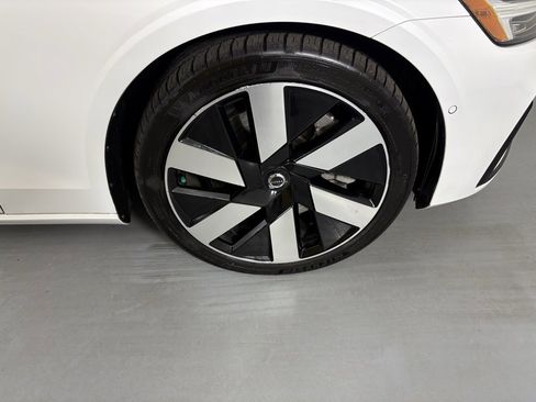 Used 2024 Volvo S60 T8 Ultimate w/ Climate Package image 10