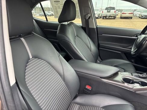 Used 2023 Toyota Camry SE image 20