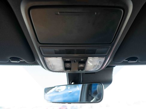 Certified 2025 Honda Passport EX-L image 18