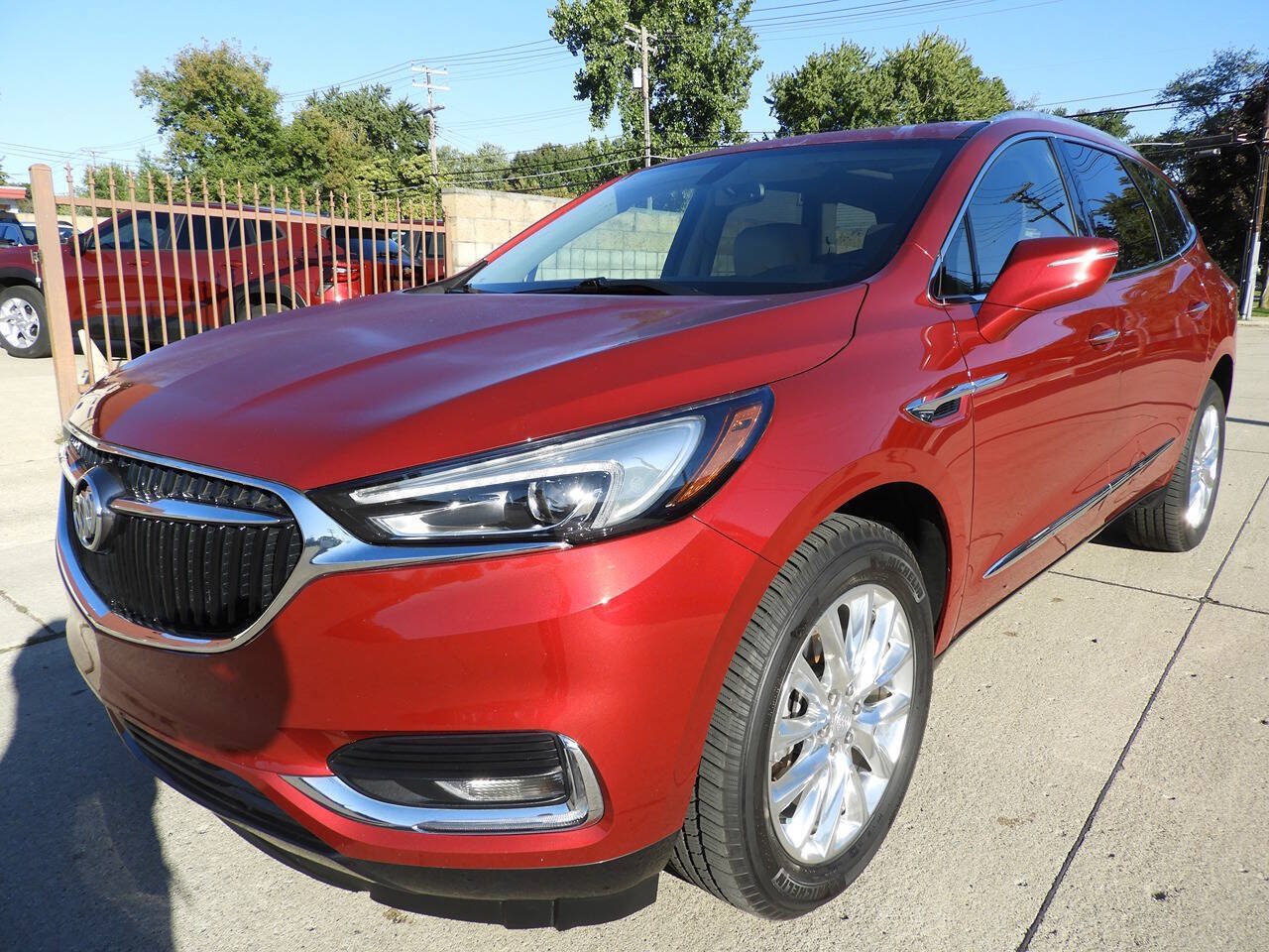 Used 2019 Buick Enclave Essence w/ Trailering Package, 5000 lbs. FWD image 4