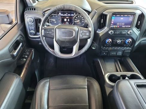 Used 2022 GMC Sierra 3500 Denali w/ Denali Ultimate Package AWD/4WD image 16