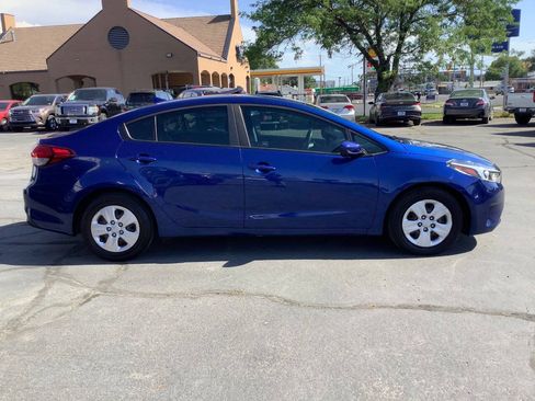 Used 2017 Kia Forte LX FWD image 10