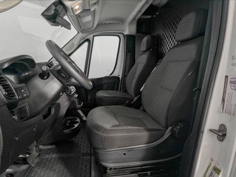 Used 2025 RAM ProMaster 2500 w/ U-Haul Equipment Group FWD image 14