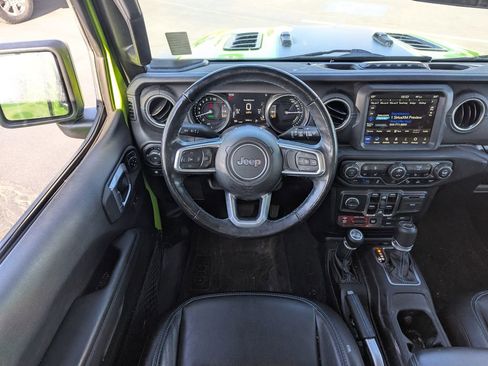 Used 2021 Jeep Wrangler Unlimited Rubicon 4xe w/ Cold Weather Group AWD/4WD image 28