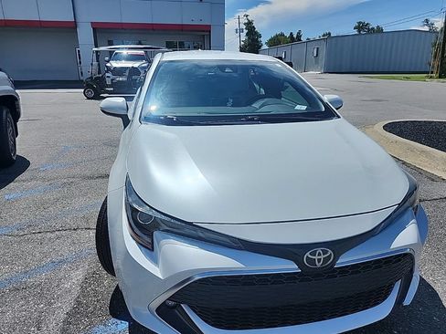 Used 2021 Toyota Corolla XSE FWD image 17