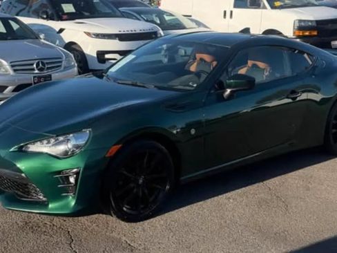 Used 2020 Toyota 86 RWD image 2