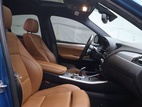 Used 2018 BMW X4 M40i image 10