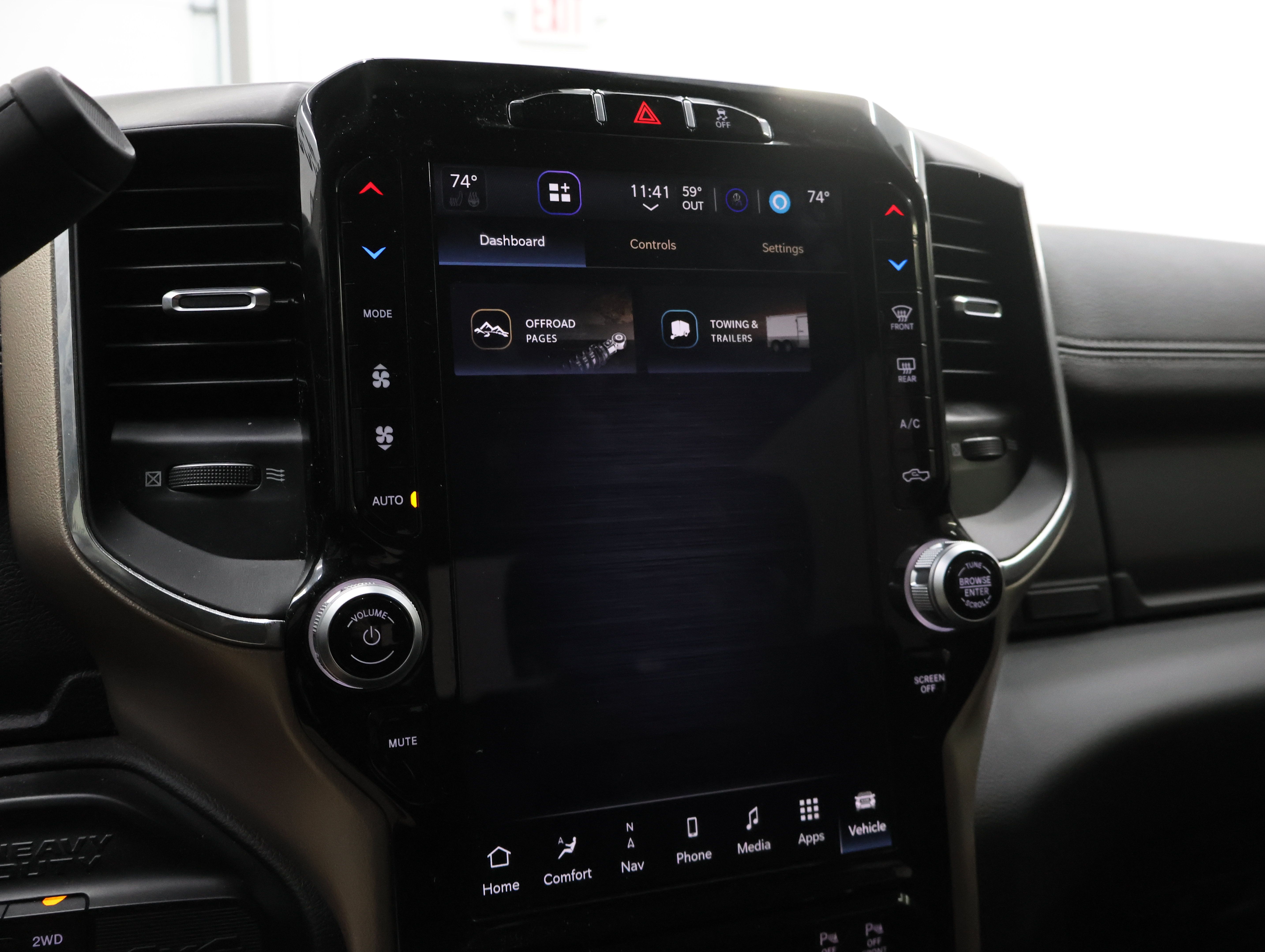 Used 2024 RAM 2500 Laramie AWD/4WD image 62