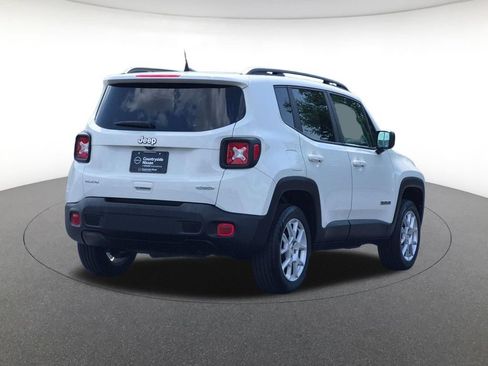 Used 2022 Jeep Renegade Latitude w/ Convenience Group AWD/4WD image 5