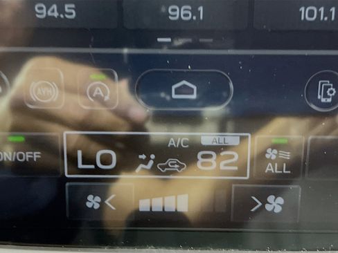 Used 2024 Subaru Crosstrek 2.0i Premium image 26