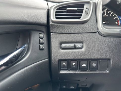 Certified 2023 Nissan Murano SL w/ SL Moonroof Package image 20