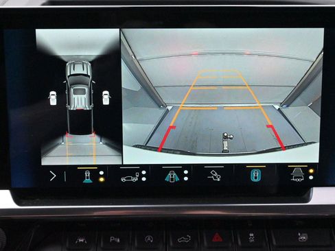 Used 2023 Chevrolet Silverado 1500 LTZ image 22