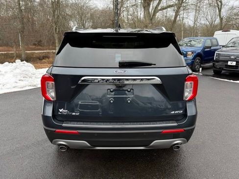 Certified 2023 Ford Explorer Limited w/ Limited Technology Package image 5