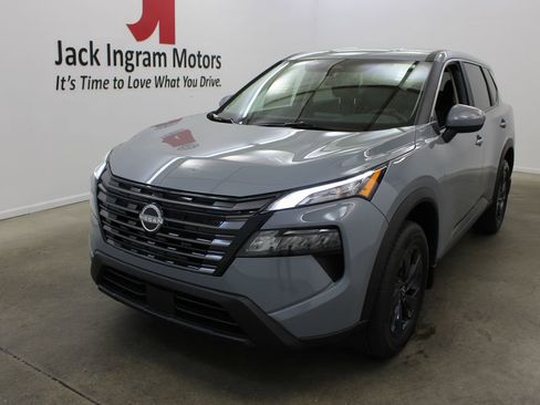 New 2026 Nissan Rogue SV image 2