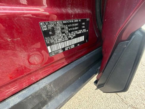 Used 2025 Toyota RAV4 XLE AWD/4WD image 43