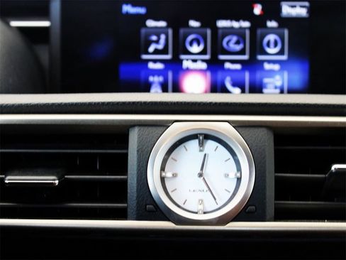 Used 2016 Lexus RC 200t image 17