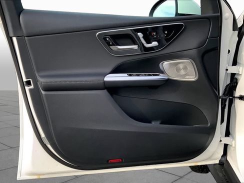 Certified 2026 Mercedes-Benz GLC 300 4MATIC image 14