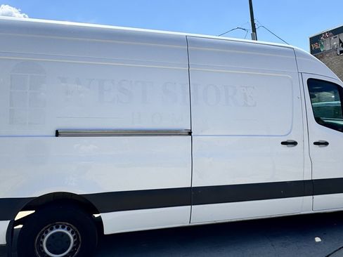 Used 2021 Mercedes-Benz Sprinter 2500 w/ Driver Convenience Package image 7