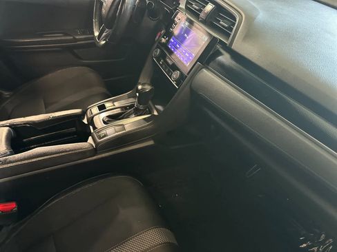 Used 2021 Honda Civic Sport image 16