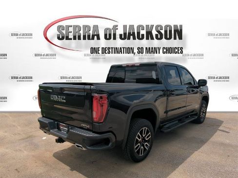 Used 2020 GMC Sierra 1500 AT4 w/ AT4 Premium Package AWD/4WD image 8