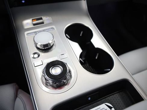 New 2026 Genesis GV70 2.5T Advanced w/ G1 Accessory Package image 32