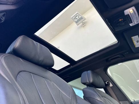 Used 2017 BMW X5 xDrive40e AWD/4WD image 18