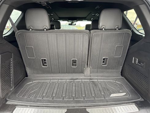 Used 2022 GMC Yukon Denali w/ Max Trailering Package image 8