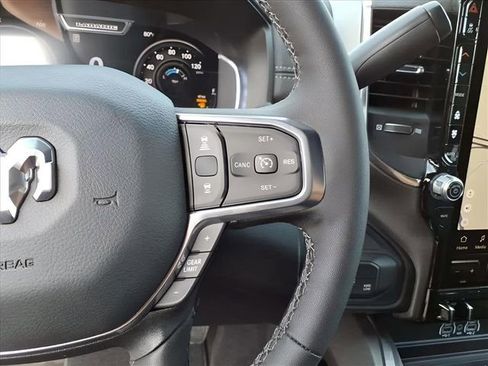 New 2026 RAM 2500 Laramie AWD/4WD image 19