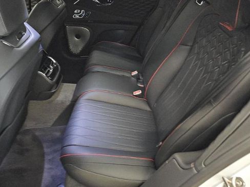 Used 2023 Bentley Flying Spur W12 image 9