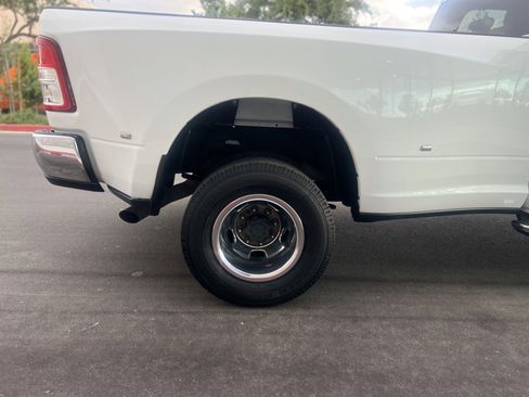 Used 2022 RAM 3500 Big Horn AWD/4WD image 28
