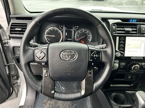 Used 2023 Toyota 4Runner TRD Off-Road Premium w/ Off Road Premium Plus Package image 12